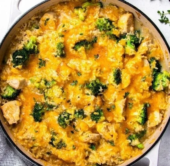 Cheesy Chicken and Rice Casserole