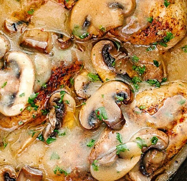 Slow Cooker Chicken Marsala