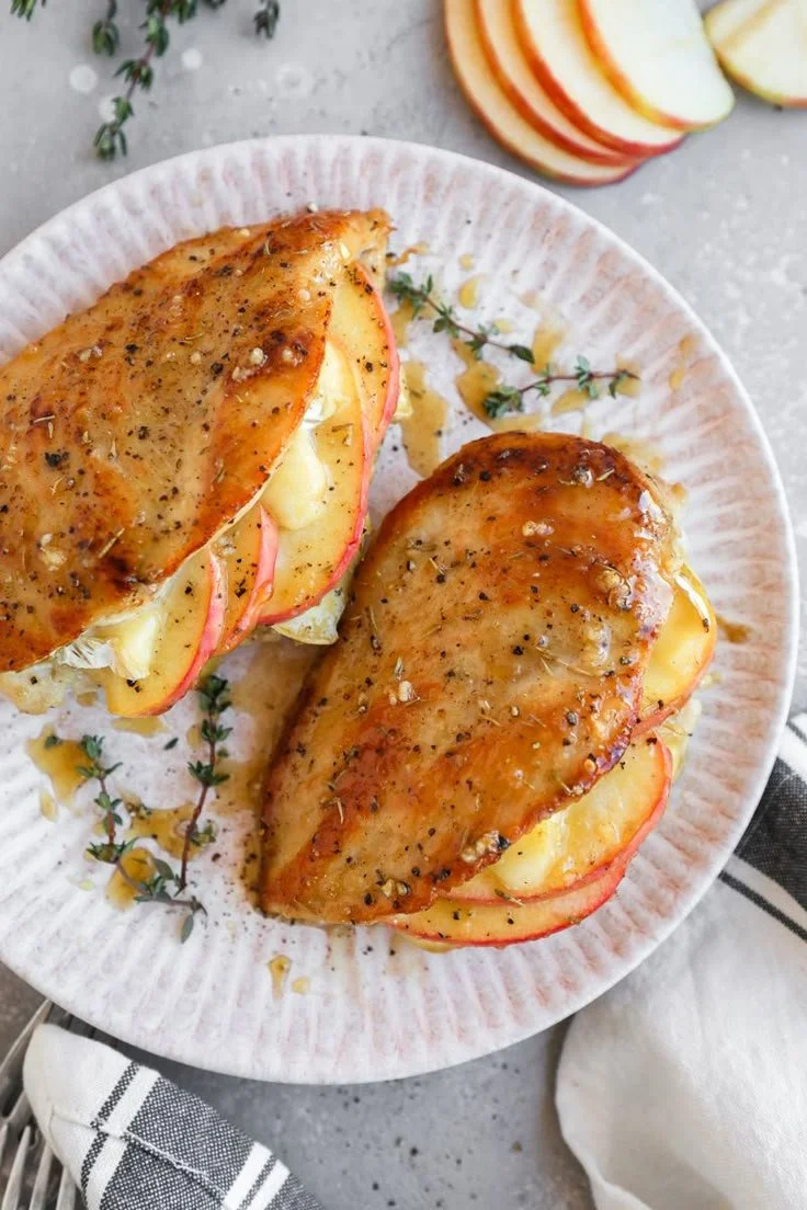 Juicy apple and brie stuffed chicken breast ready to be served